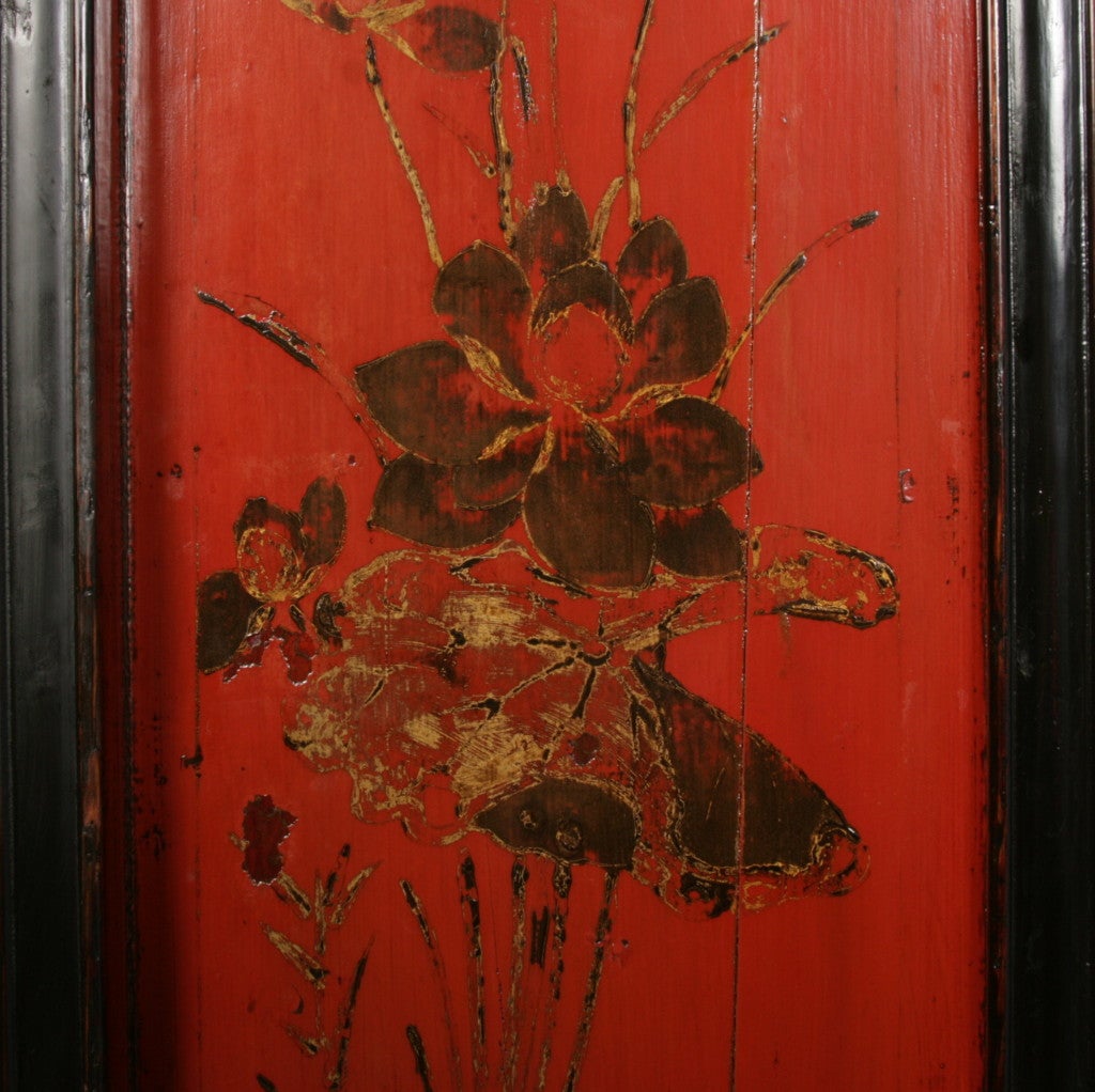 Chinese Red Painted/Lacquered Cabinet With Flowers, Circa 1820 For Sale 1