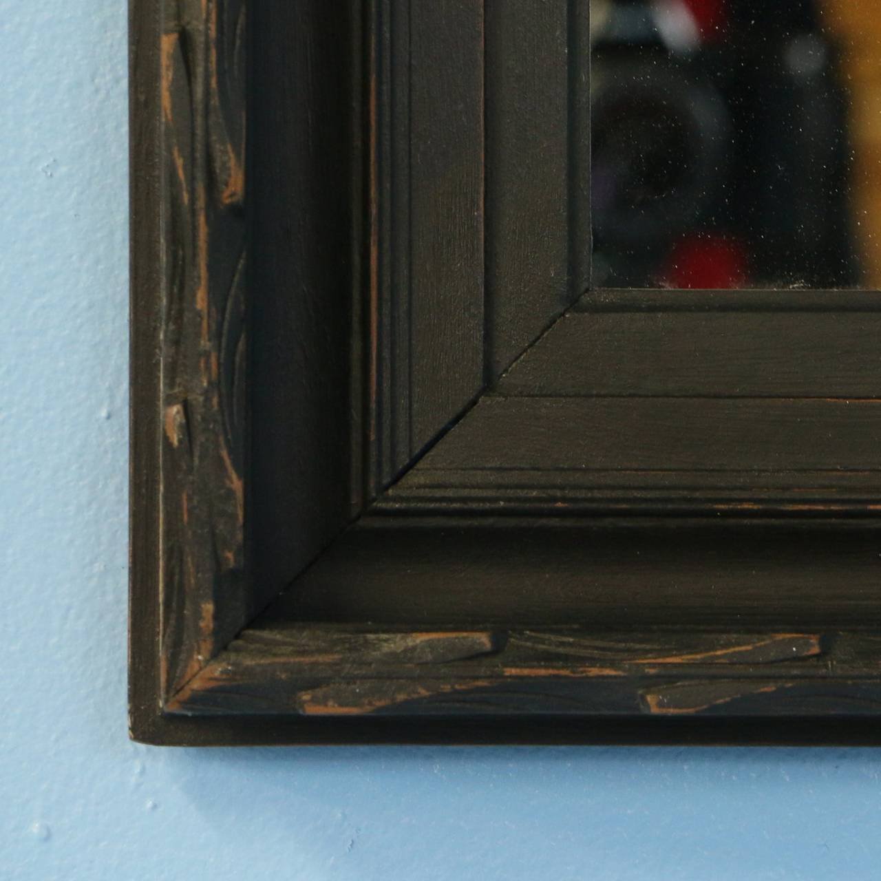 This old mirror has recently been given a fresh black painted finish and is ready to be hung either horizontally or vertically. See the close up photo to view the detail along the edging.