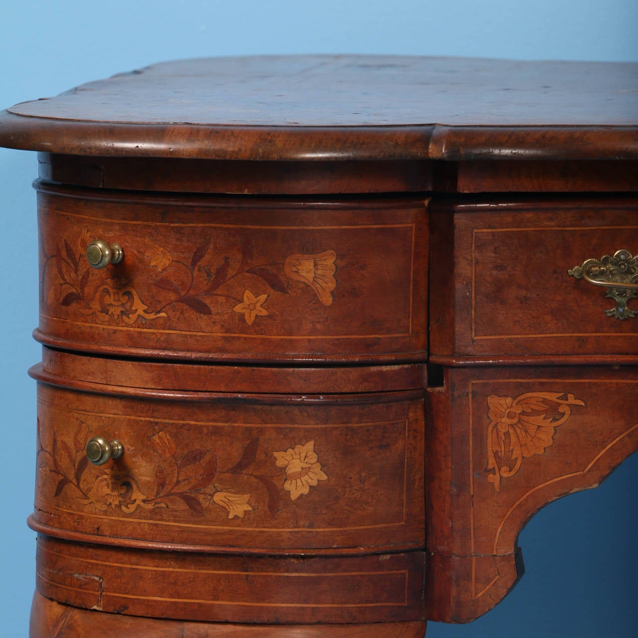 Antique Dutch Marquetry 18th Century Large Freestanding Desk For Sale 3