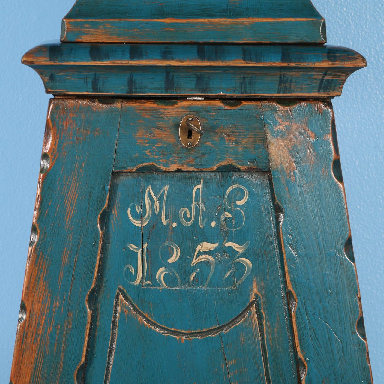 Original Blue Painted Swedish Mora Grandfather Clock, circa 1853 In Excellent Condition In Round Top, TX