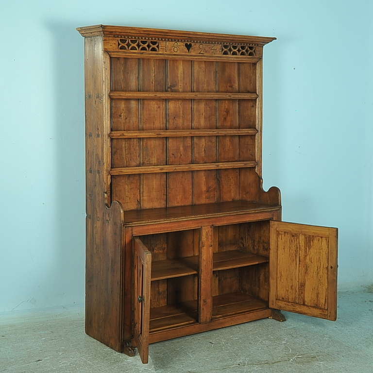 Antique English Pine Cupboard, circa 1820-40 In Excellent Condition In Round Top, TX