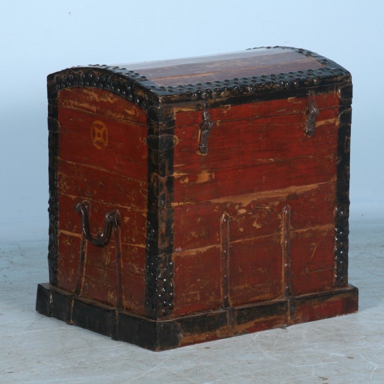 Captivating Antique Red Painted Chinese Trunk 2