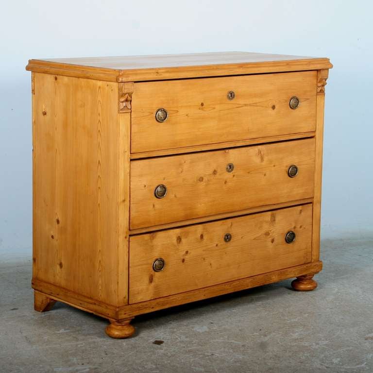 The beauty of this large chest of 3 drawers is the simplicity of the lines and large, spacious drawers. The pine is waxed, bringing out the warmth of the wood.