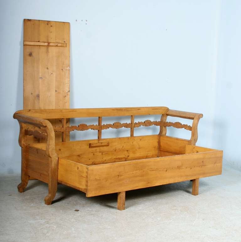 Antique Karl Johan Swedish Pine Bench with Storage, circa 1860-80 In Excellent Condition In Round Top, TX
