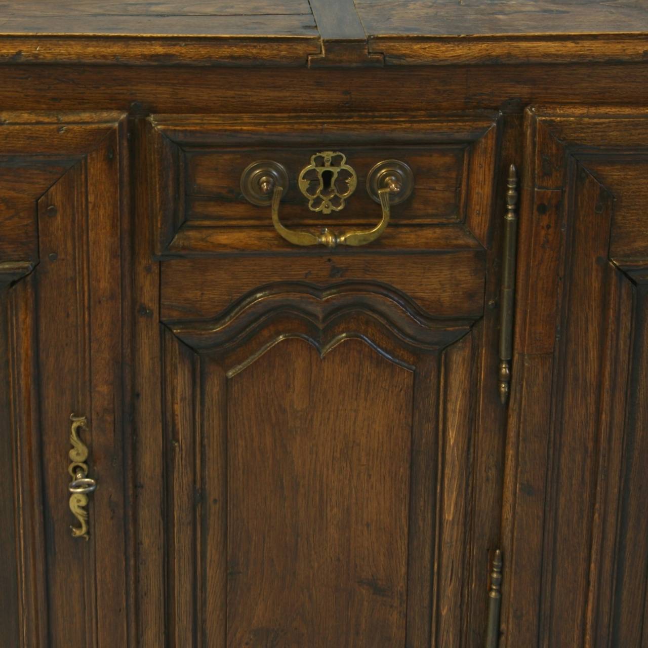 Antique Long French Sideboard Buffet, circa 1780-1820 In Good Condition In Round Top, TX