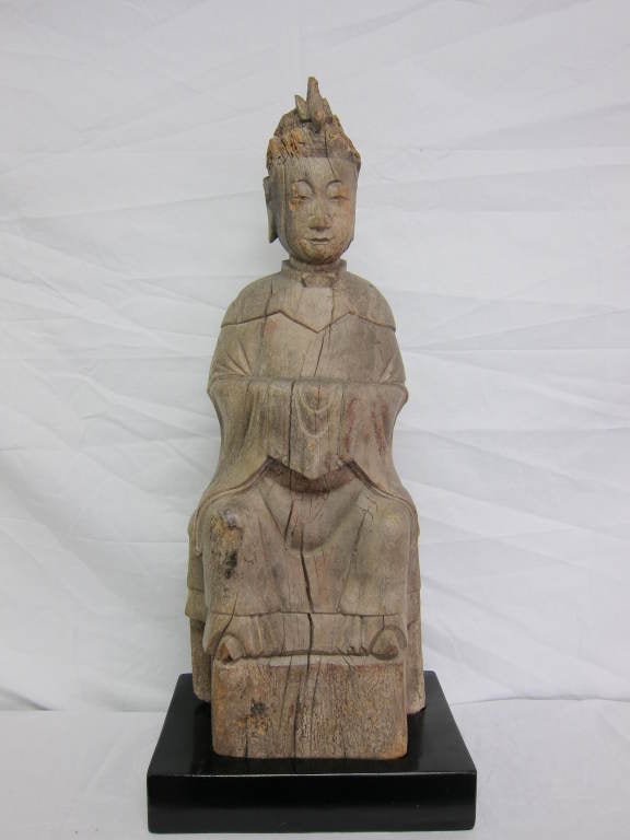 18th century statue wood block carving sculpture of Wu Zetain. A majestic serene sculpture with significant presence and beauty. The First Empress to China during the Tang dynasty (618-906). Immortalized as Chinese Buddhism achieved its highest