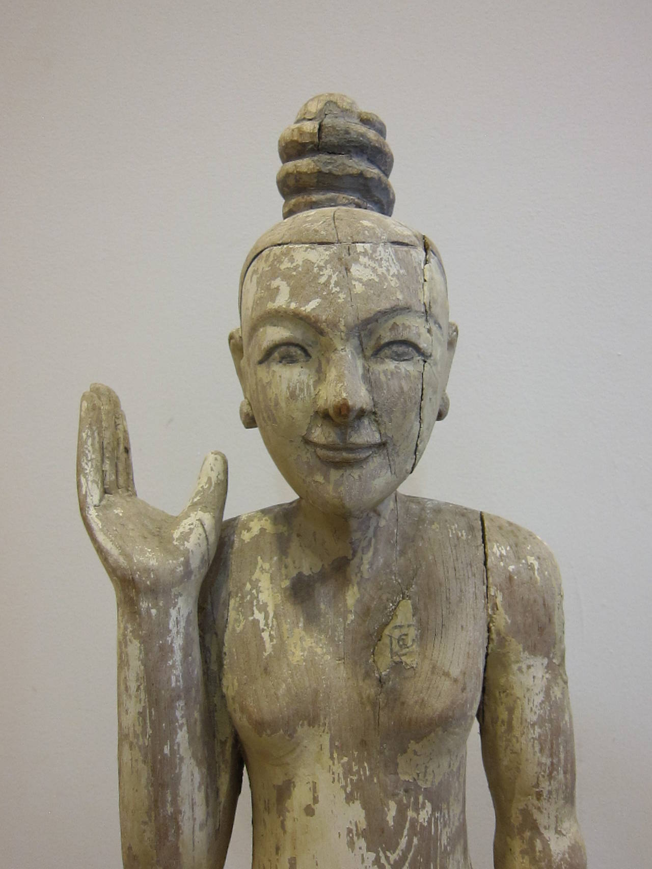 Burmesische Statue des 19. Jahrhunderts im Zustand „Starke Gebrauchsspuren“ im Angebot in New York, NY