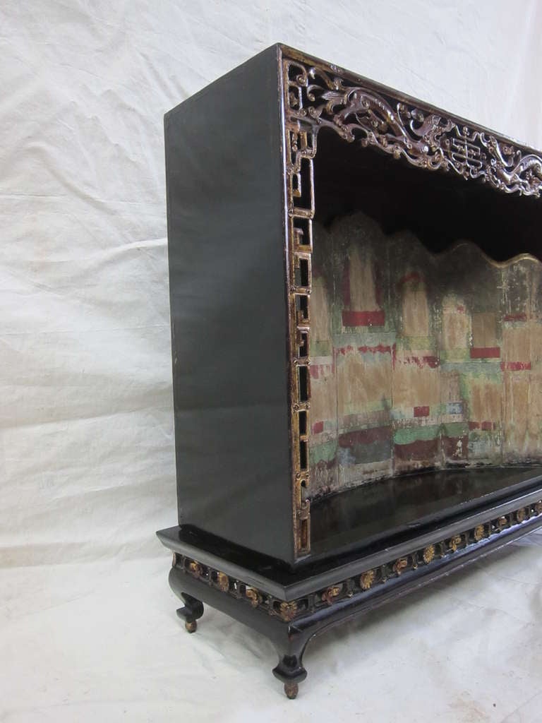 19th Century Chinese Shrine In Excellent Condition For Sale In New York, NY