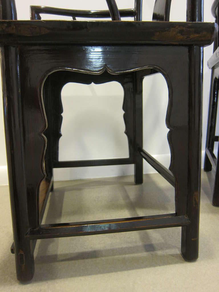 Elm 19th Century Chinese Official Hat Chair For Sale