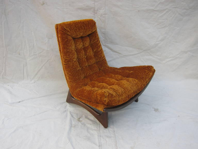 Mid Century Lounge Chair 2