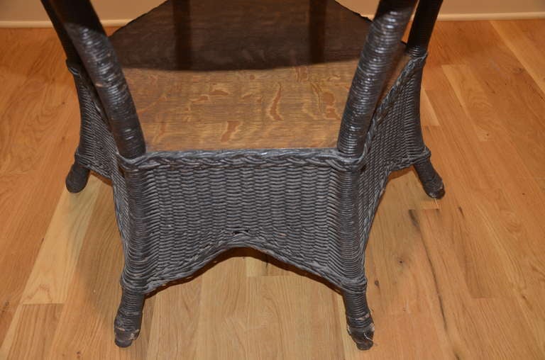 American Antique Wicker Table