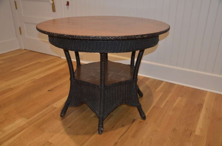 Antique Wicker Table In Good Condition In Old Saybrook, CT