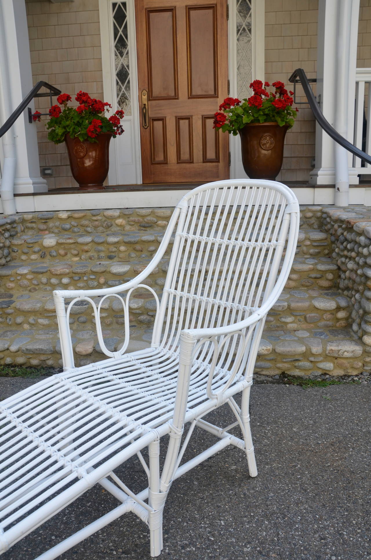 Heywood Wakefield Stick Wicker Chaise In Good Condition For Sale In Old Saybrook, CT
