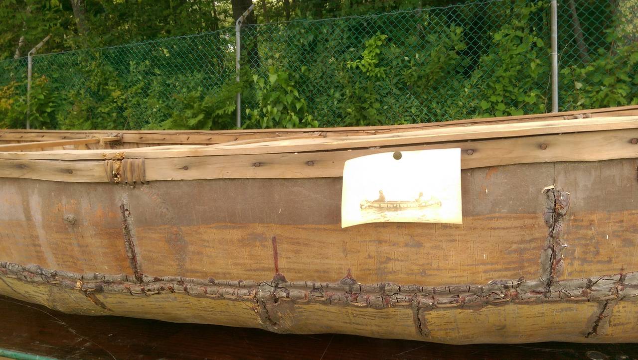 1930s Native American Adirondack Birch Bark Canoe In Good Condition For Sale In Old Saybrook, CT