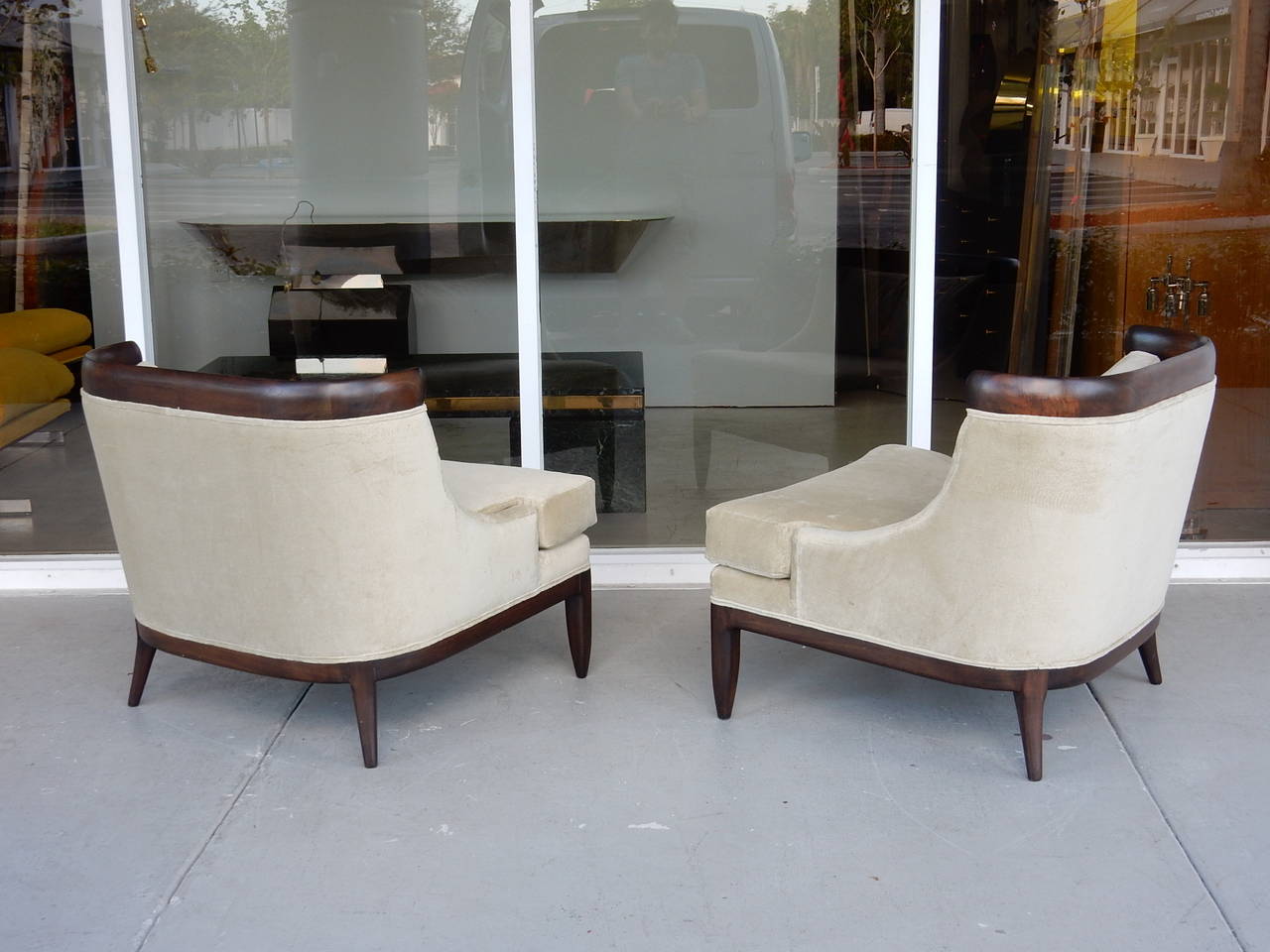 Pair of Mid Century Tub Chairs 1