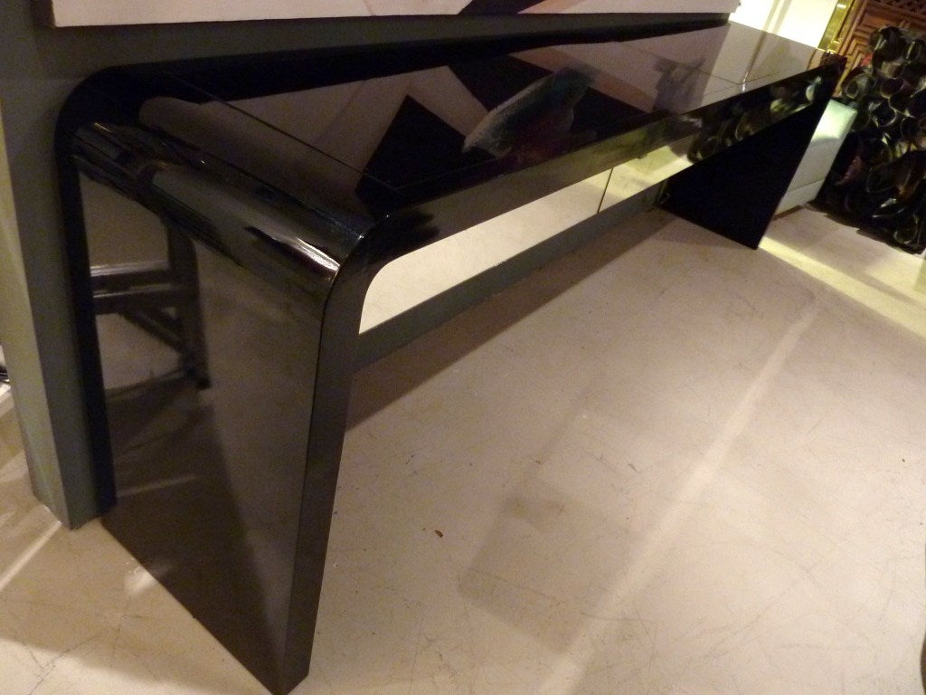 9' Long Waterfall Console