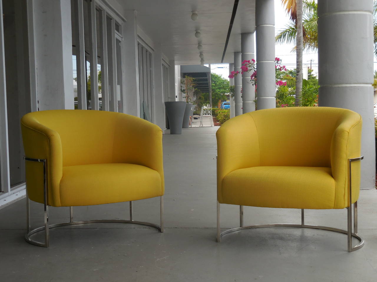 Pair of Yellow Barrel Chairs by Milo Baughman In Excellent Condition In Miami, FL
