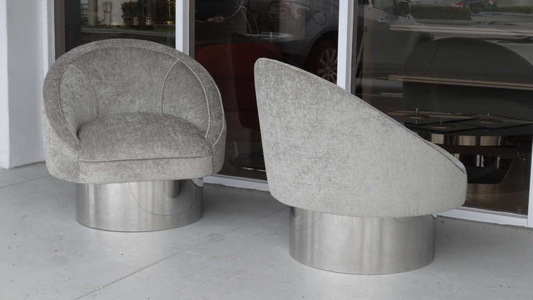 Pair Of 1970s Swivel Tub Chairs 2