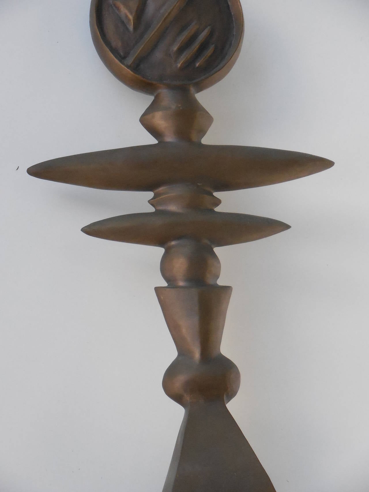 Pair of Bronze Lamps by Tom Corbin In Excellent Condition In Miami, FL