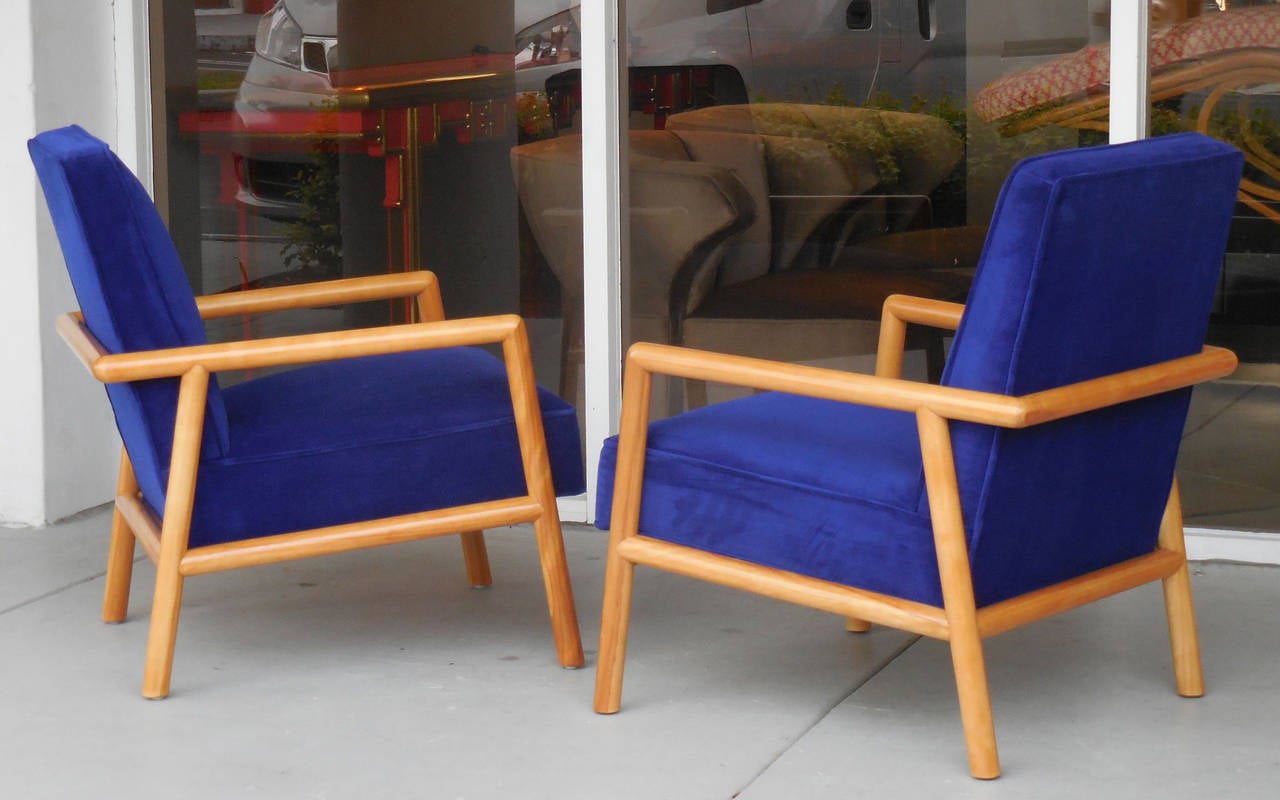 Mid-20th Century Pair of Lounge Chairs by Robsjohn Gibbings for Widdicomb