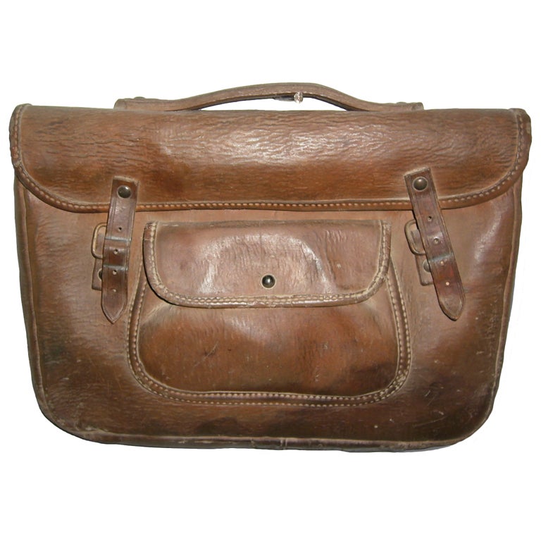Marilyn Levine, Tromp l 'oiel Ceramic "leather bag"