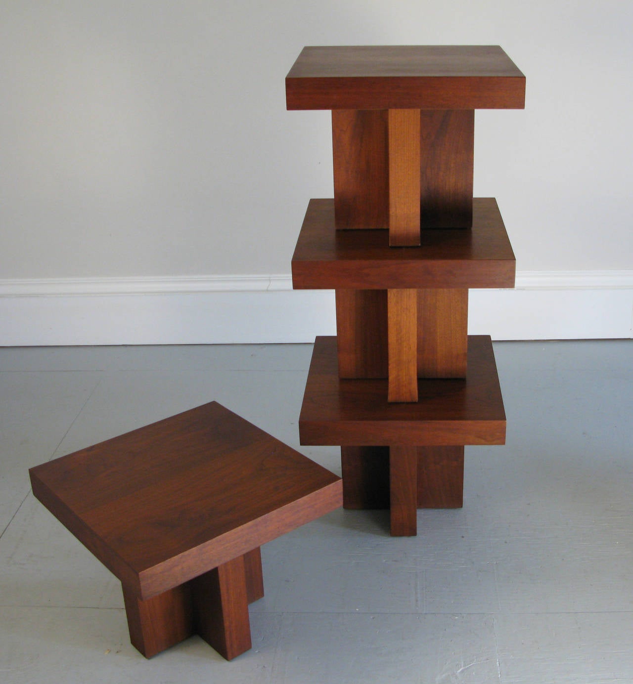 Four Milo Baughman Walnut Occasional Tables In Good Condition In Hudson, NY