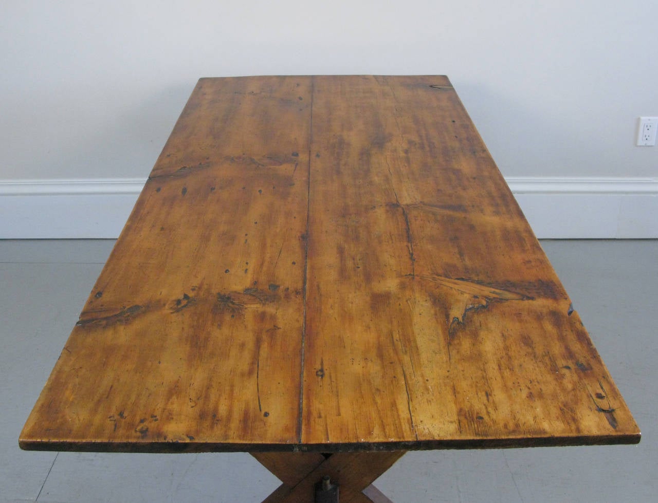 1940s American Trestle Table In Good Condition In Hudson, NY
