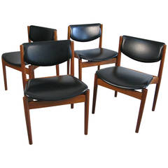 Mid-Century Set of Four Finn Juhl Model 197 Chairs