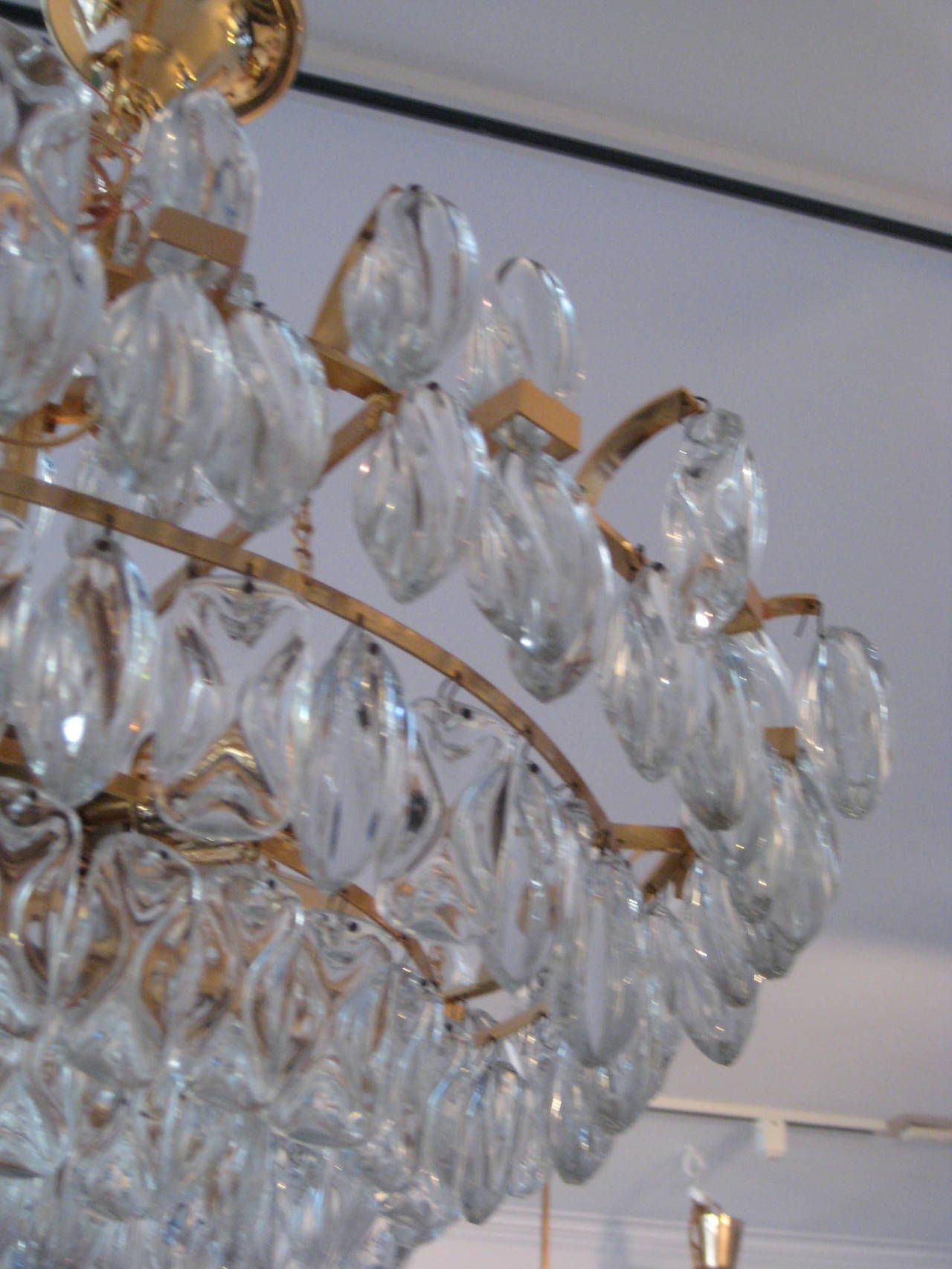Mid-Century Chandelier In Excellent Condition For Sale In Sag Harbor, NY