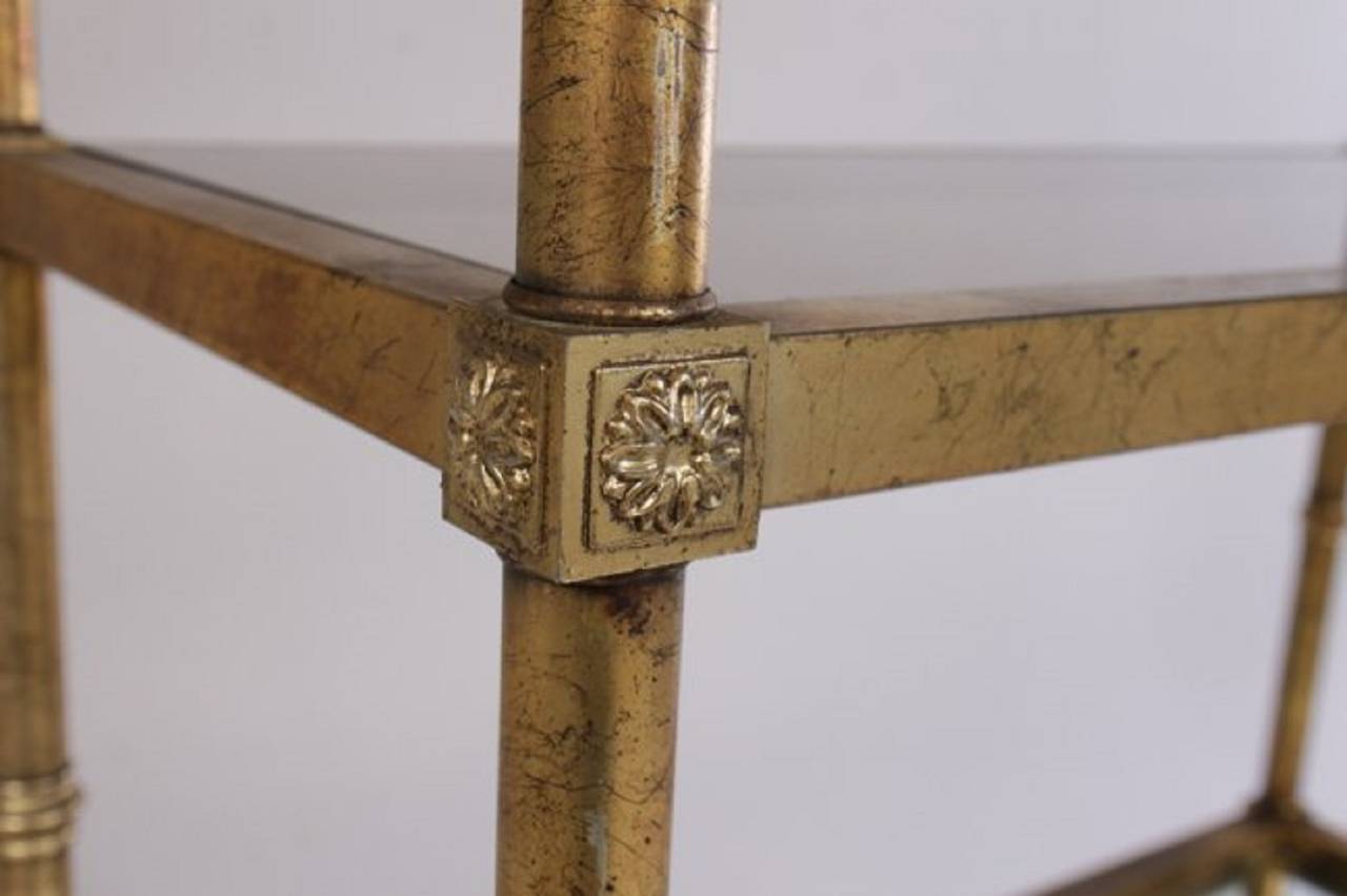 Pair Of Stylish Regency Style Gold Leaf Etageres In Good Condition In Chicago, IL