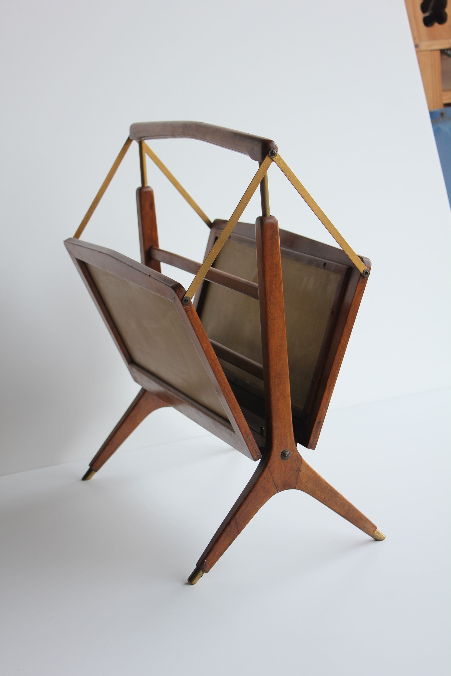 Mid Century Italian Magazine Rack by Cesare Lacca  For Sale