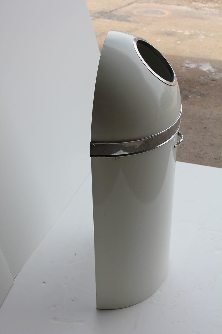 lawson torpedo trash can