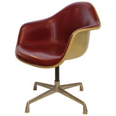 Retro Charles Eames Swivel Bucket Chair for Herman Miller