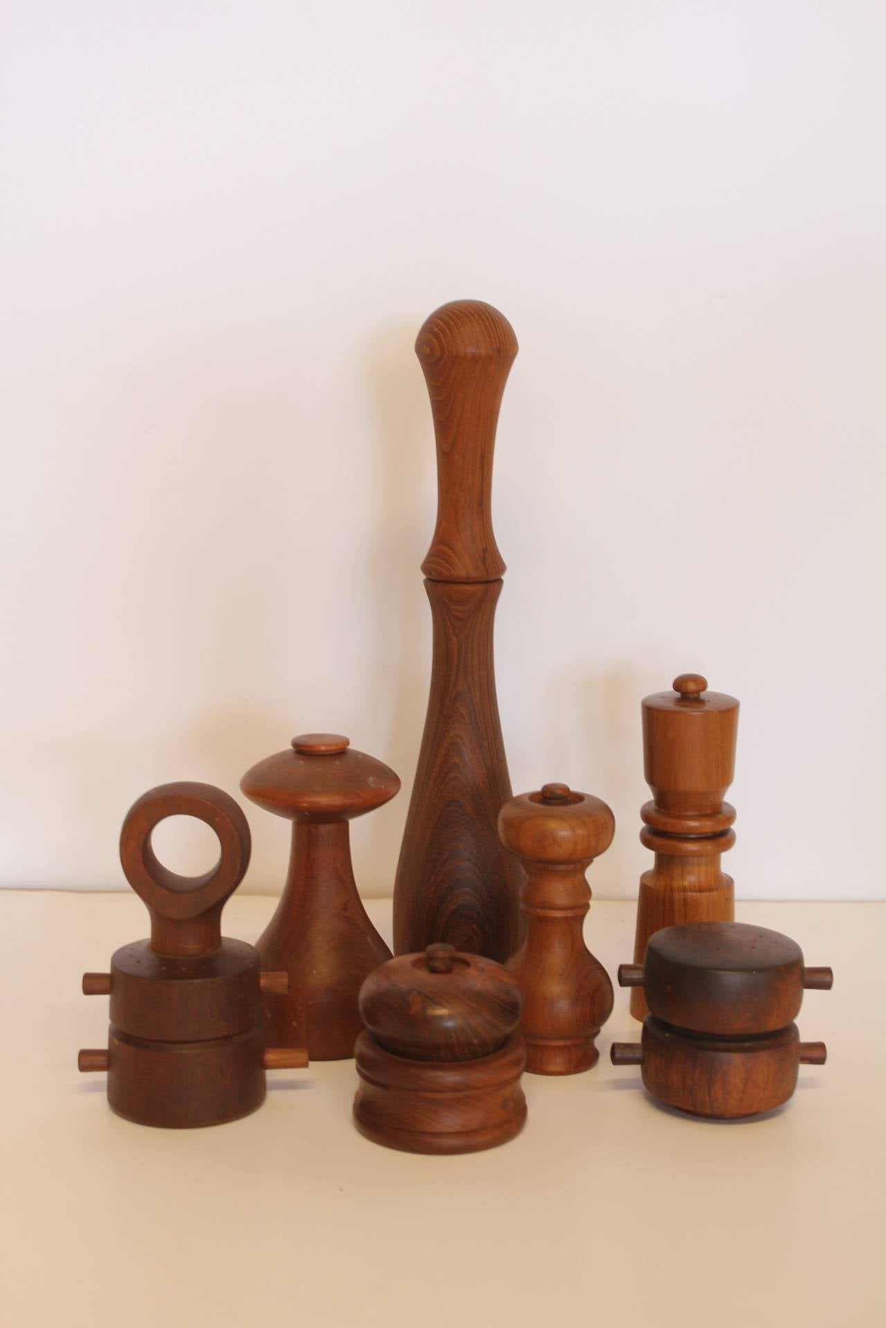 Stylish Collection of Danish Pepper Mills by Quistgaard In Good Condition For Sale In Chicago, IL