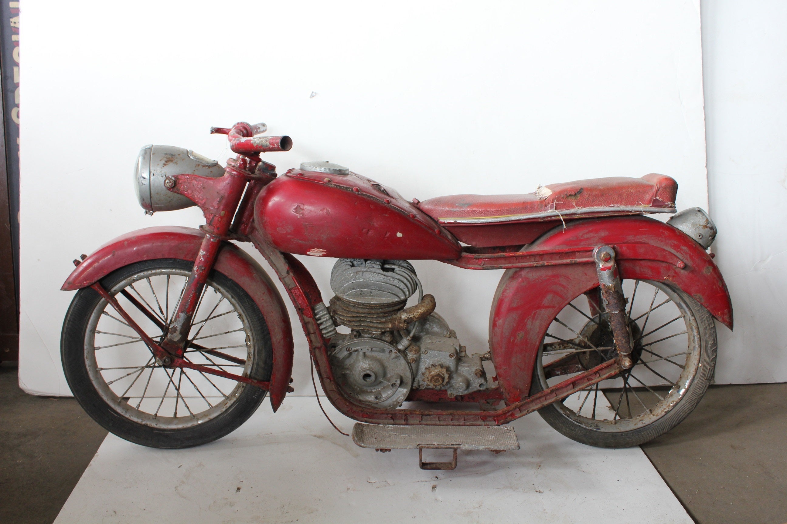 1950
s Carnival Ride Motorcycle