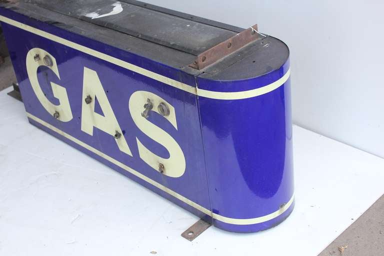 1930's American Double Sided Porcelain Sign GAS In Good Condition In Chicago, IL