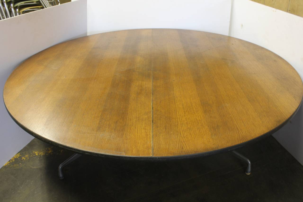 1960's 6ft round dining table by Charles & Ray Eames For Herman Miller.