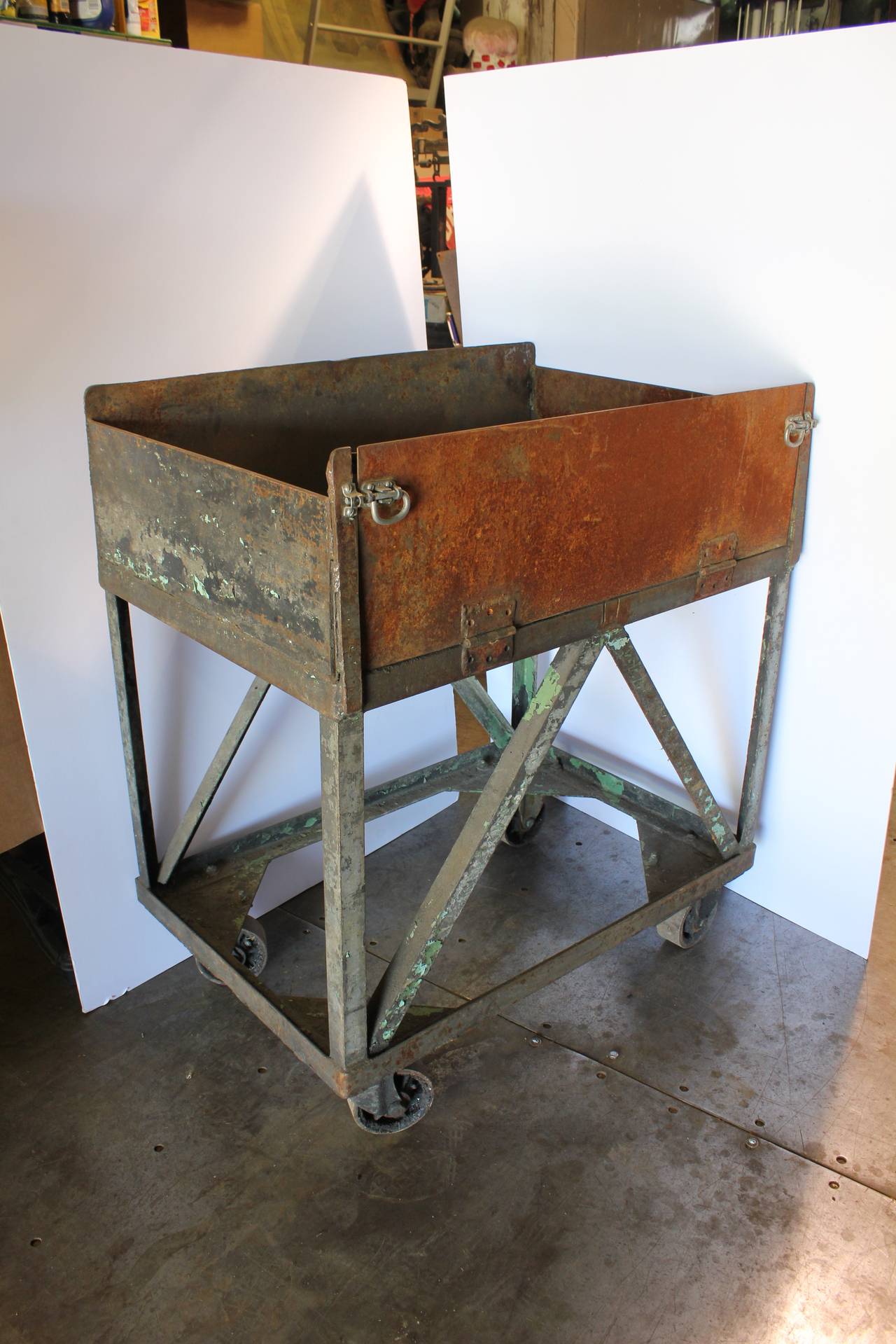Vintage American Metal Bar Cart For Sale at 1stdibs