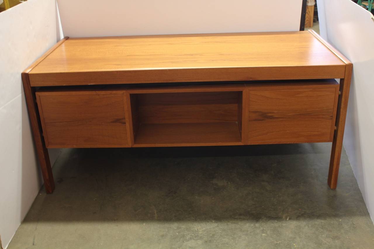 Stylish Mid-Century Danish Executive Desk by Dyrlund