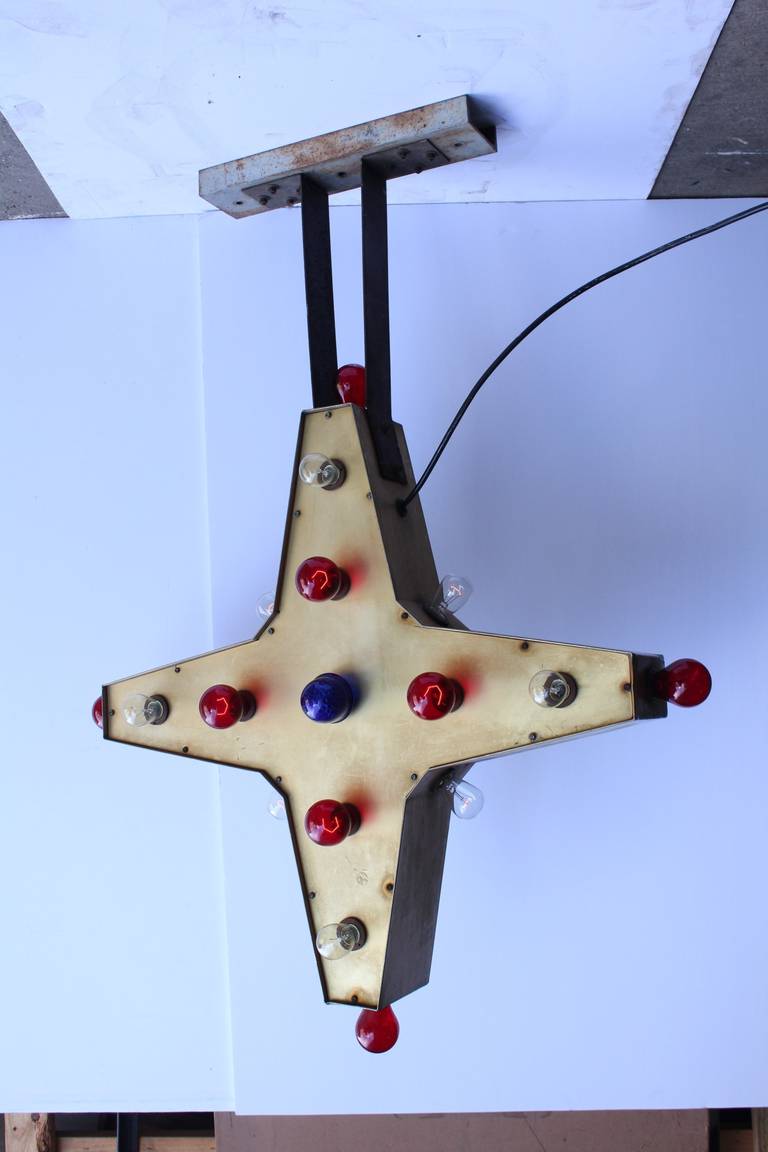 Car Dealer Double Sided Light Up Star Sign In Good Condition In Chicago, IL