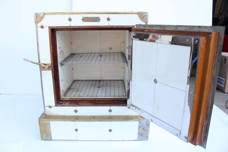 1900s Large Porcelain and Nickel Cigar Case by Wilke In Good Condition For Sale In Chicago, IL