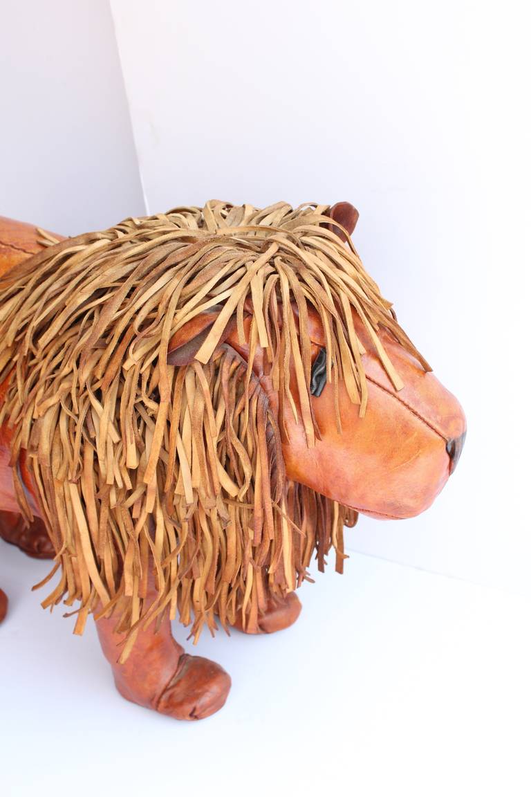 1970s Leather Lion Footstool by Dimitri Omersa for Abercrombie & Fitch In Good Condition In Chicago, IL