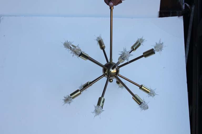 Mid-Century Modern 12 Light Brass Sputnik Light Chandelier For Sale