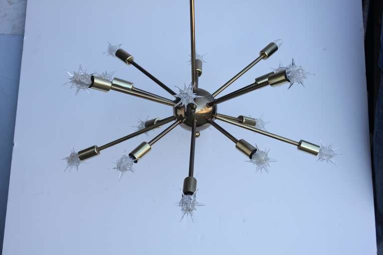 Mid-Century Modern 16 Light Brass Sputnik Chandelier For Sale