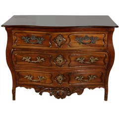 18th Century French Walnut Three-Drawer Serpentine Commode 10