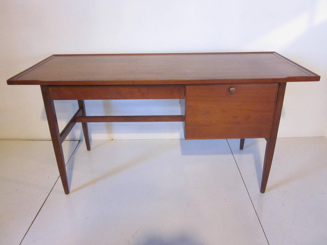 Drexel Declaration Desk