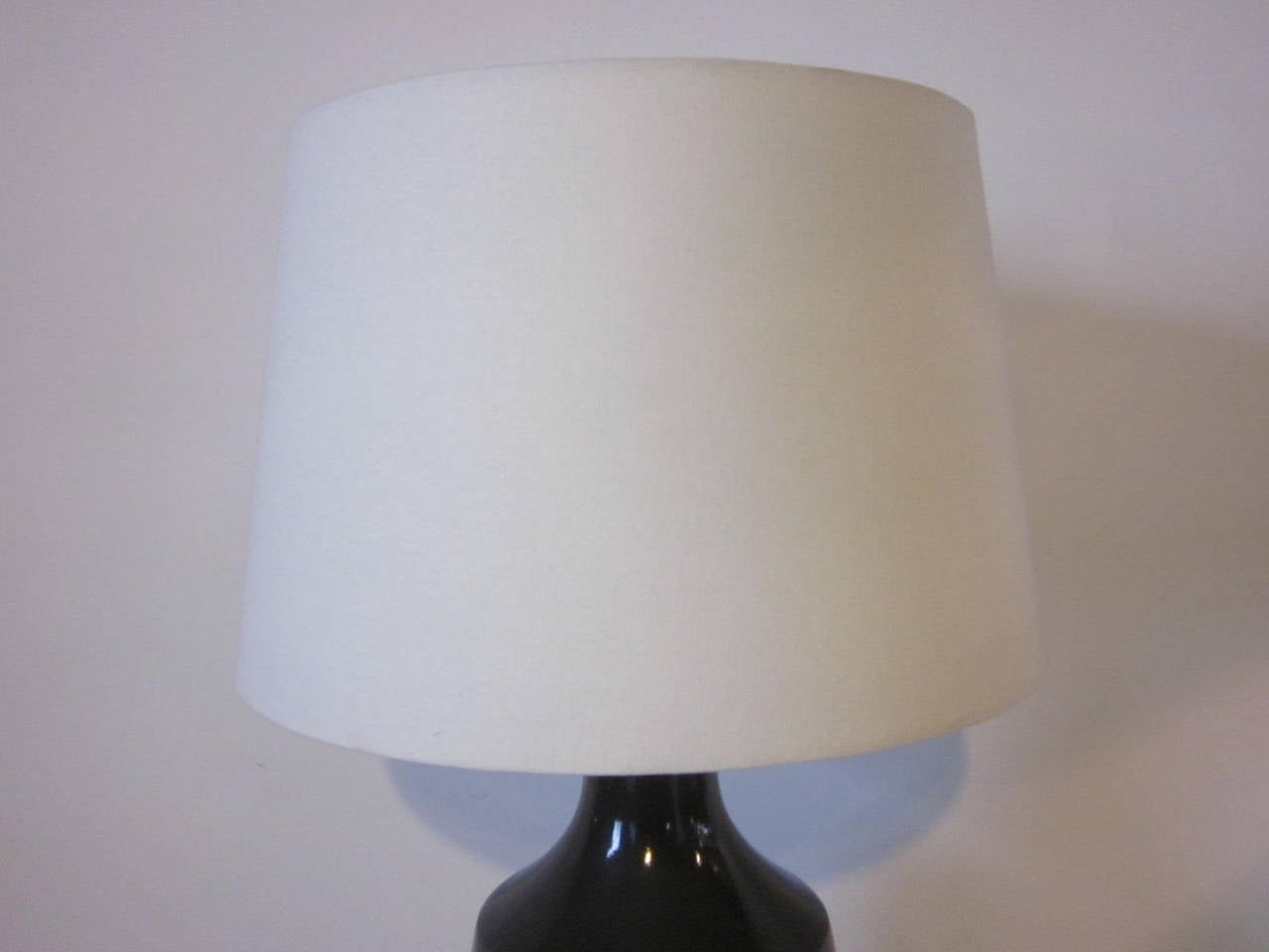 Martz Styled Mid-Century Table Lamp In Excellent Condition In Cincinnati, OH