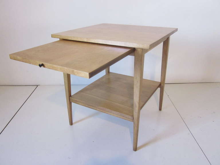 Mid-Century Modern Paul McCobb Side Table / Nightstand