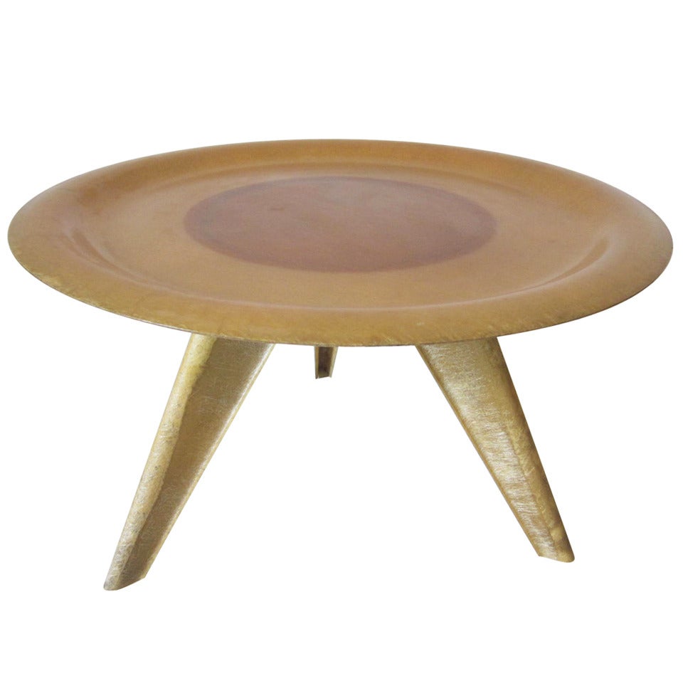 Eames and Zenith Styled Molded Fiberglass Table 