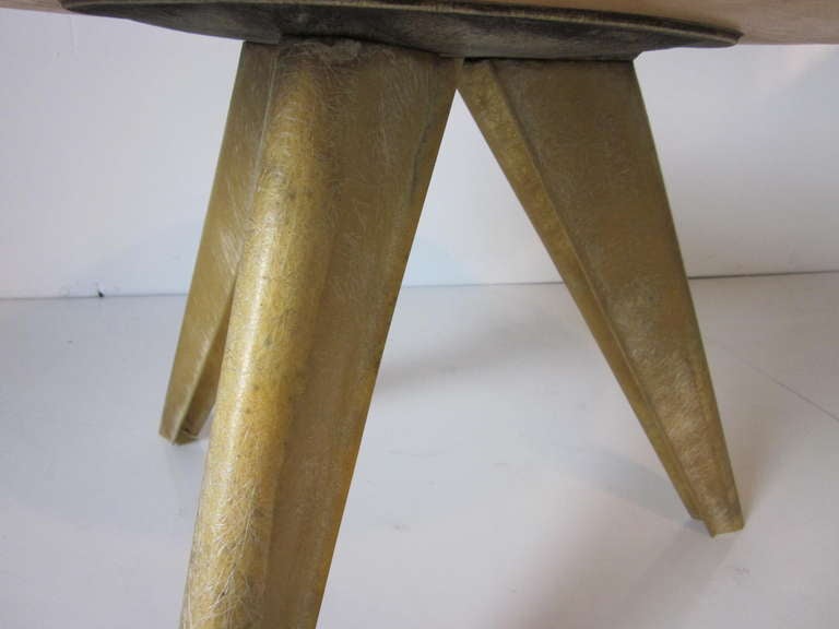 Mid-Century Modern Midcentury Molded Fiberglass Table in the Style of the Zenth Company For Sale